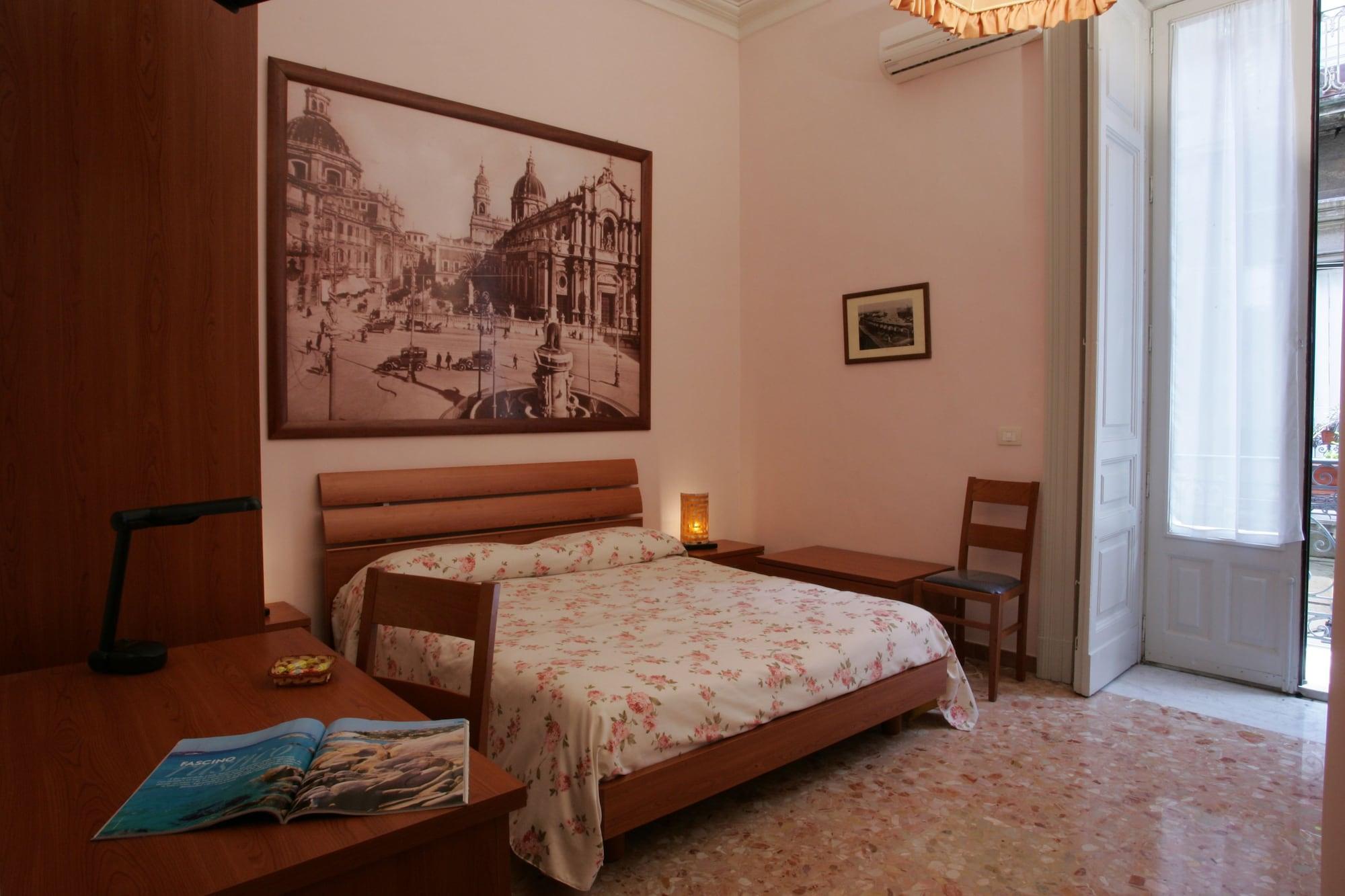 Picone Bed&Breakfast คาตาเนีย ภายนอก รูปภาพ
