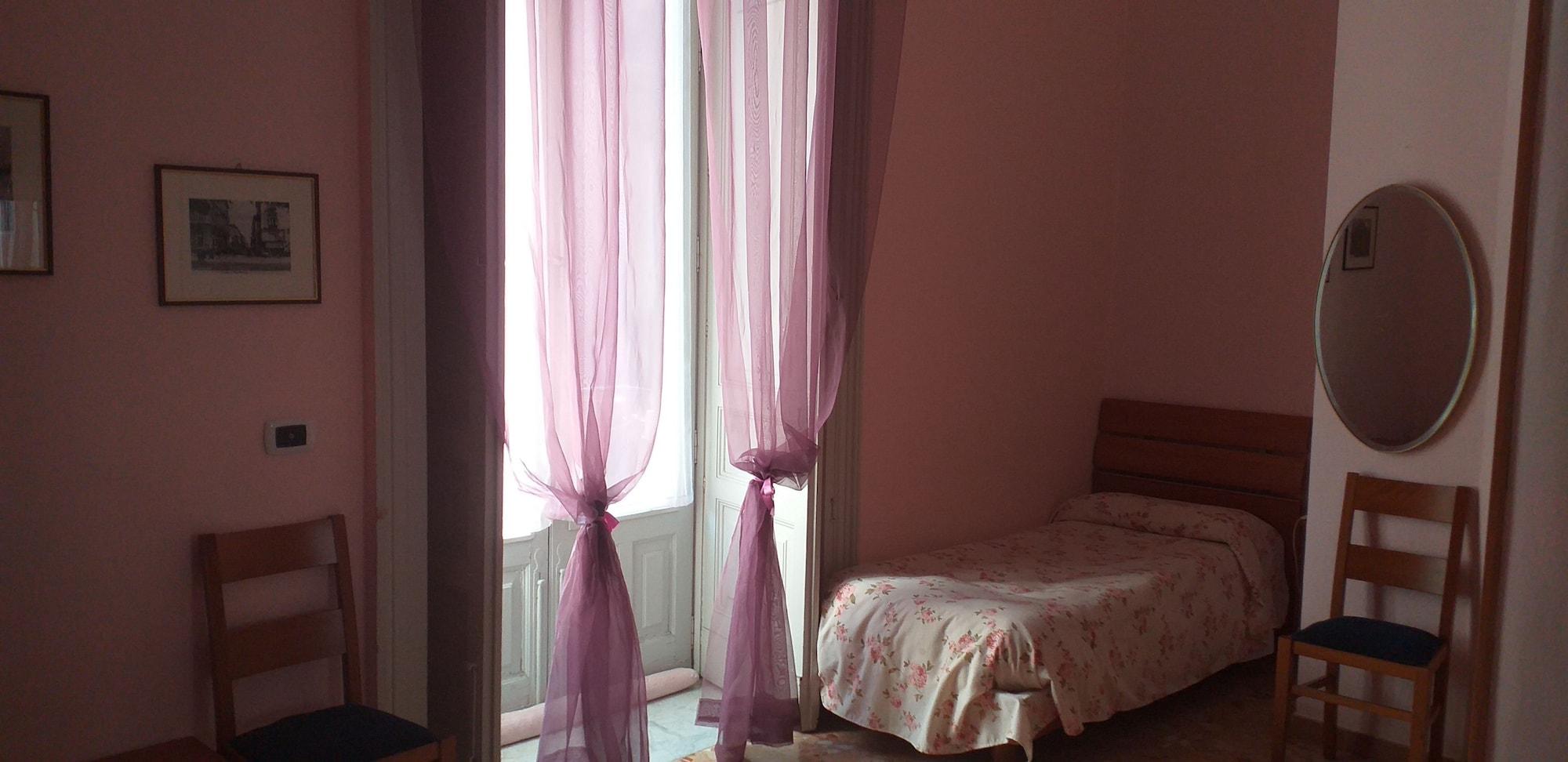Picone Bed&Breakfast คาตาเนีย ภายนอก รูปภาพ