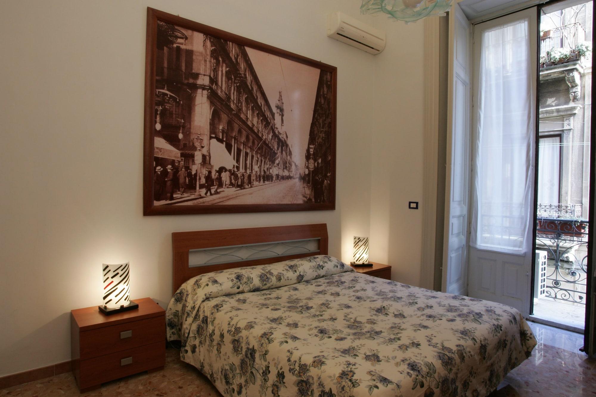 Picone Bed&Breakfast คาตาเนีย ภายนอก รูปภาพ