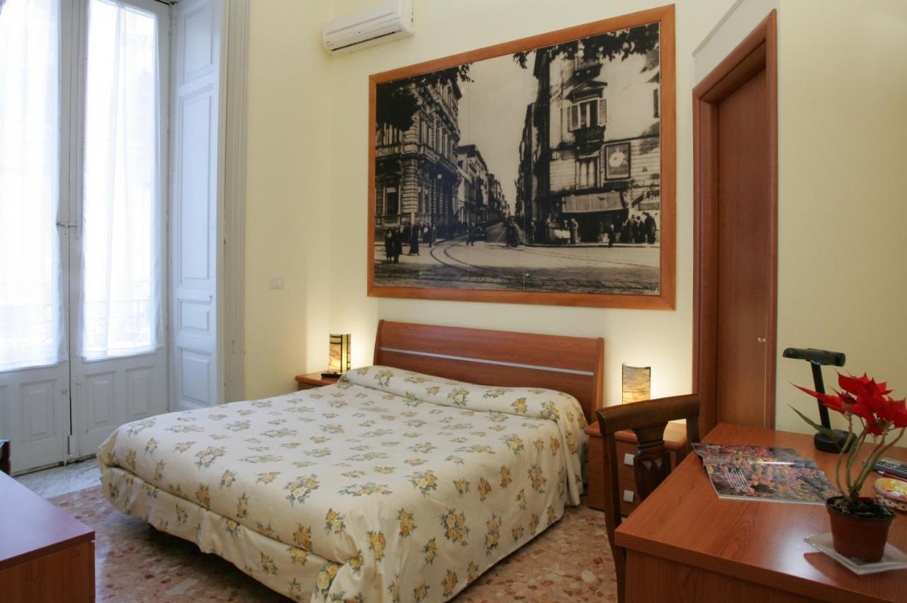 Picone Bed&Breakfast คาตาเนีย ภายนอก รูปภาพ
