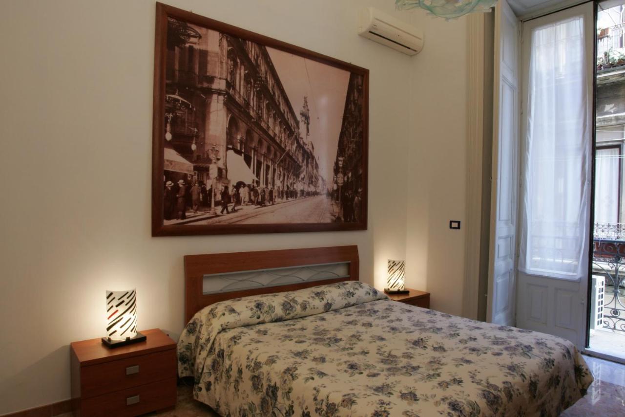 Picone Bed&Breakfast คาตาเนีย ภายนอก รูปภาพ